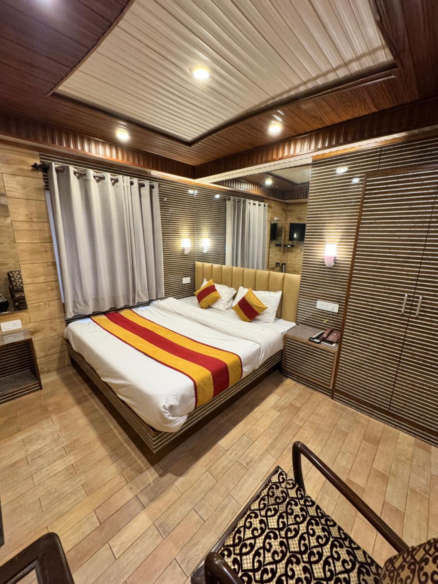 Victory Hotel And Restaurant By Gs Hospitality Shimla Exterior photo